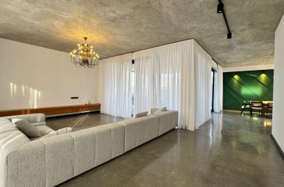 nearly repaired 6-room house for sale